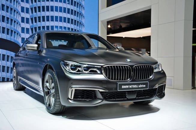 BMW M760i ad banned in England