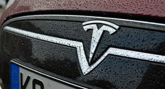 AAA raising insurance rates for Tesla owners