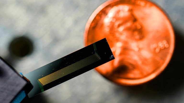 “Tiny Laser Fits On Penny Saves Self-Driving Cars”: University Creates Chip That Measures Distance Instantly While Bulky Sensors Become Obsolete Forever