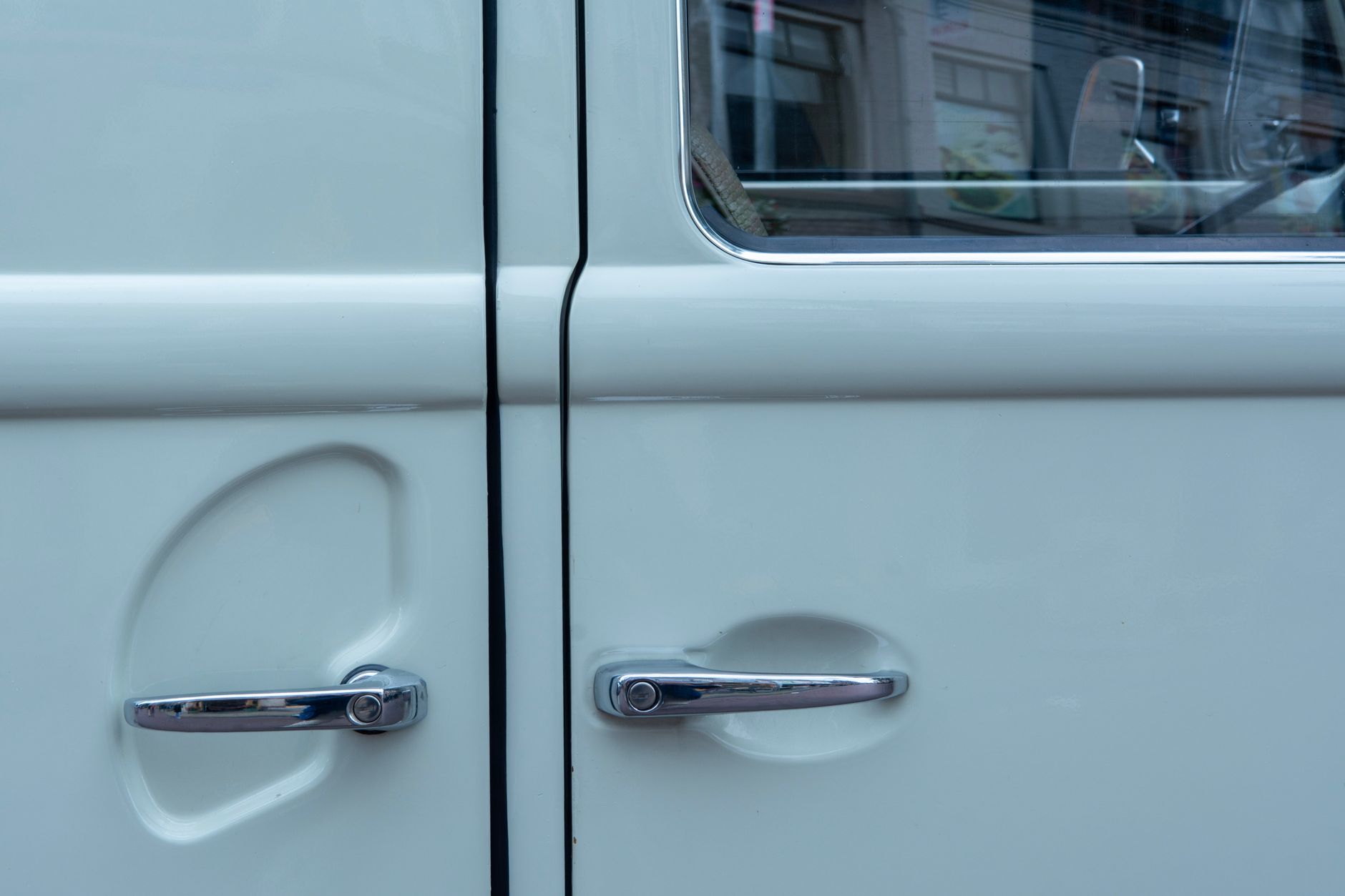 Volkswagen CEO Slams Pop-Up Door Handles: ‘A Nightmare to Use