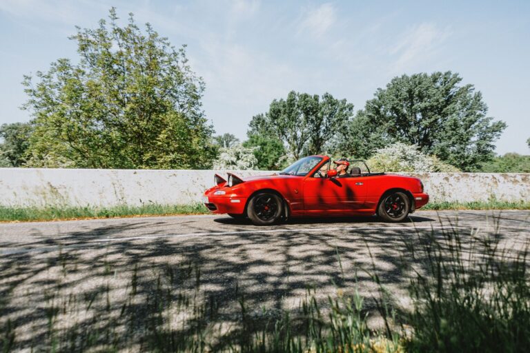 Sports Cars Under $25K: Discover Affordable Thrills That Transform Ordinary Drives into Unforgettable Journeys