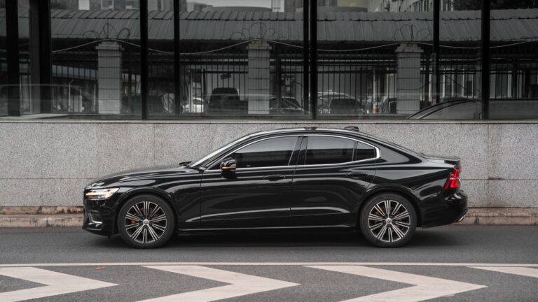 Audi A8 and Porsche Panamera may share a platform and a plant